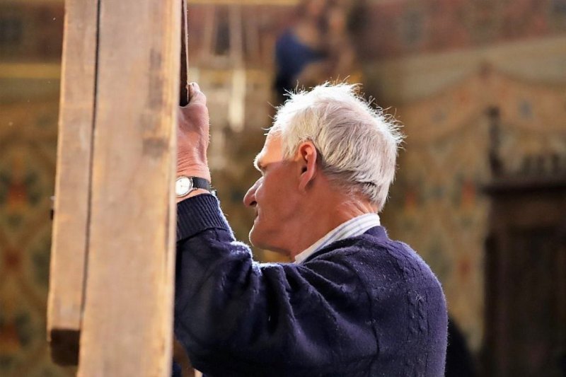 Abbau des Ostergrabes – ein gesellschaftliches Ereignis