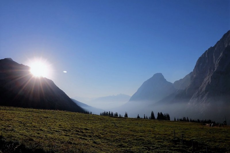 Tag auf der Hochfeldernalm – zwischen Morgen- und Abendsonne