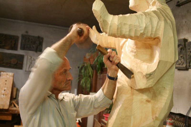 Beim Bildhauer Siegfried Krismer in Fiss