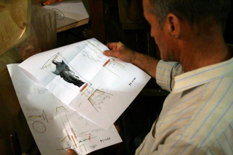 Beim Bildhauer Siegfried Krismer in Fiss