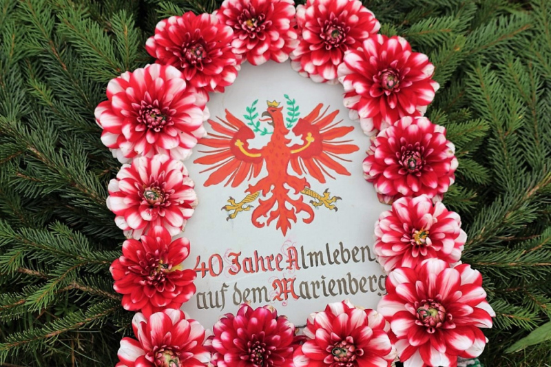 Drei-Almen-Abtrieb in Barwies – Abschied des Marienberg-Hirten