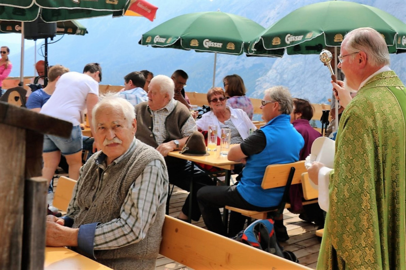 Einweihung Hochfeldern Alm – „Dorffest“ auf der Mieminger Alpe 