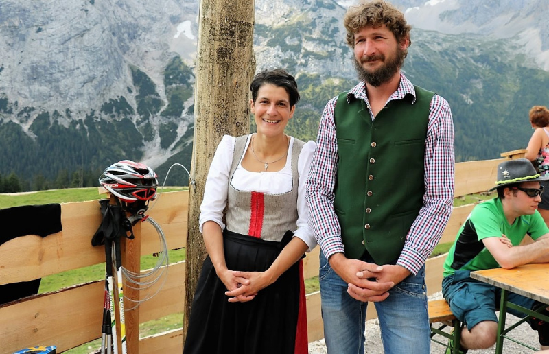 Einweihung Hochfeldern Alm – „Dorffest“ auf der Mieminger Alpe 