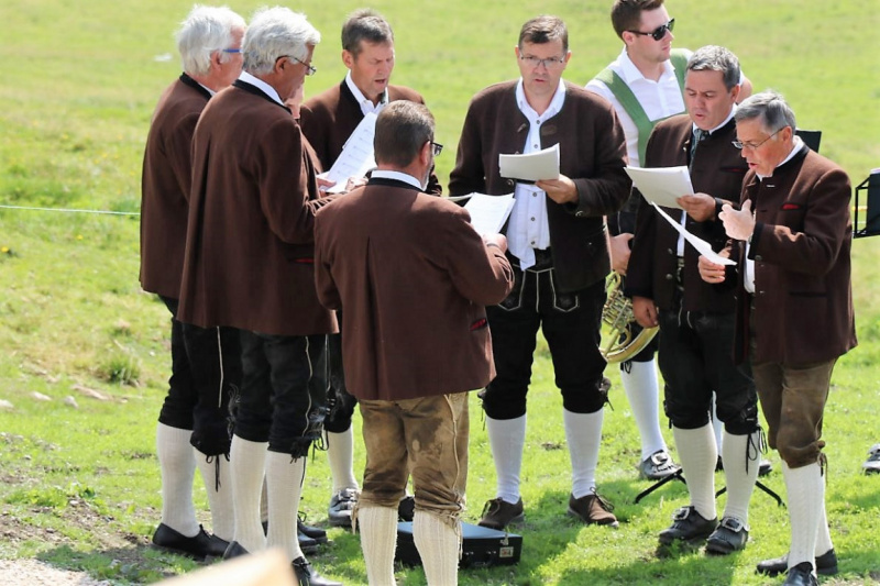 Einweihung Hochfeldern Alm – „Dorffest“ auf der Mieminger Alpe 