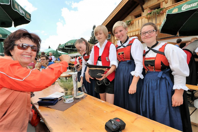 Einweihung Hochfeldern Alm – „Dorffest“ auf der Mieminger Alpe 