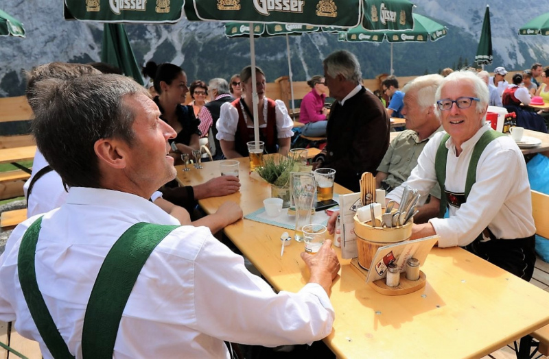 Einweihung Hochfeldern Alm – „Dorffest“ auf der Mieminger Alpe 