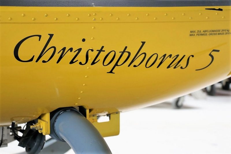 Flug mit dem Rettungsflieger über die Almen am Miemingerberg