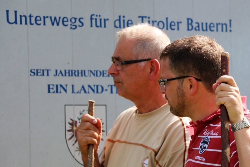 Freilichtbühne Seeben Alm – Almvieh und Wanderer auf Augenhöhe