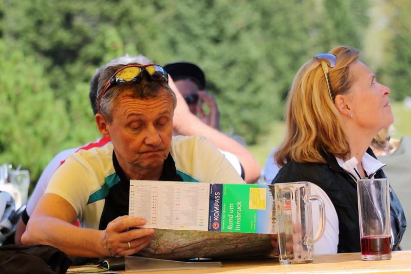 Freilichtbühne Seeben Alm – Almvieh und Wanderer auf Augenhöhe