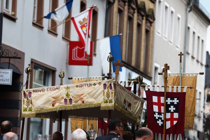 Fronleichnam in der Karolingerstadt Prüm – Spurensuche
