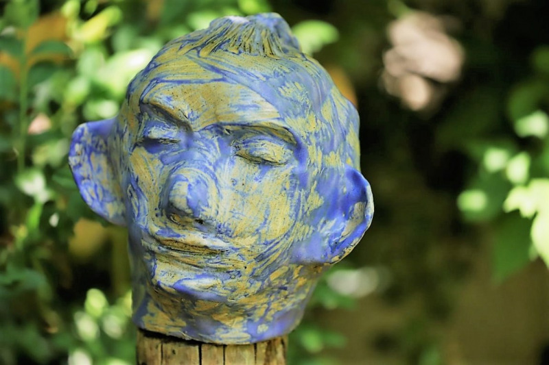 Gartenkunst blüht im Verborgenen – Ton trifft Holz