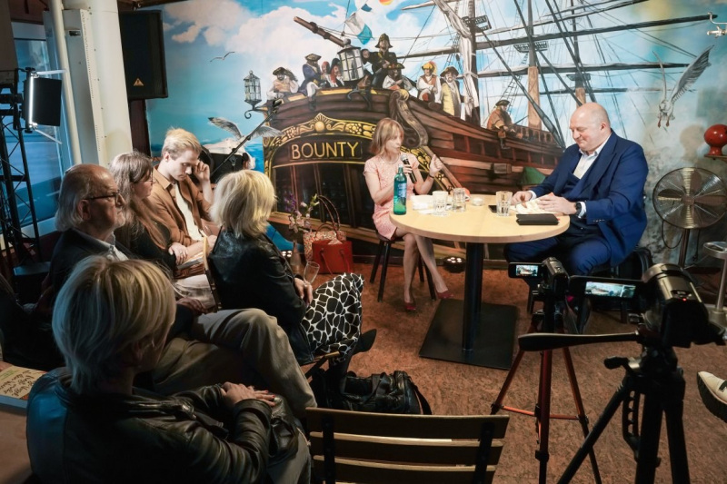 Gisela Steinhauer - Buchpremiere auf  der „MS Rodenkirchen“ in Köln 