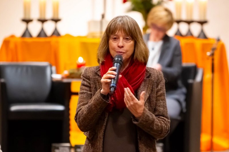 „Ich bin noch nicht weg“ von Gisela Steinhauer und Verena Welschof