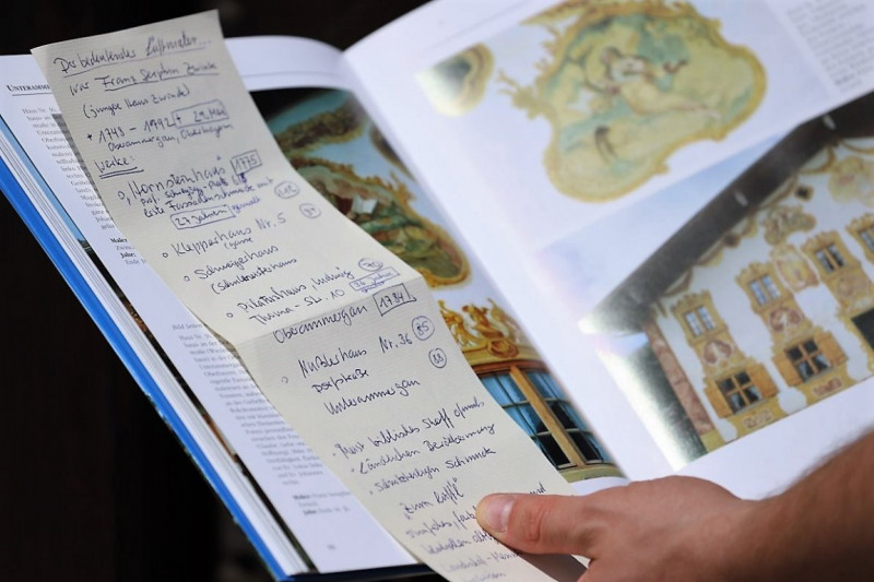 Lüftlmalerei in Oberammergau – „Gottvater in Wolken“