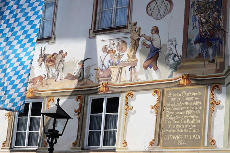 Lüftlmalerei in Oberammergau – „Gottvater in Wolken“