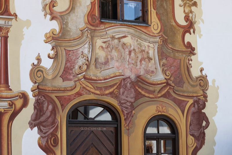 Lüftlmalerei in Oberammergau – „Gottvater in Wolken“