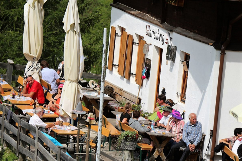 Marienbergfest auf der „4-Hauben-Alm“
