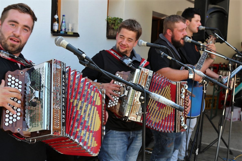 Marienbergfest auf der „4-Hauben-Alm“