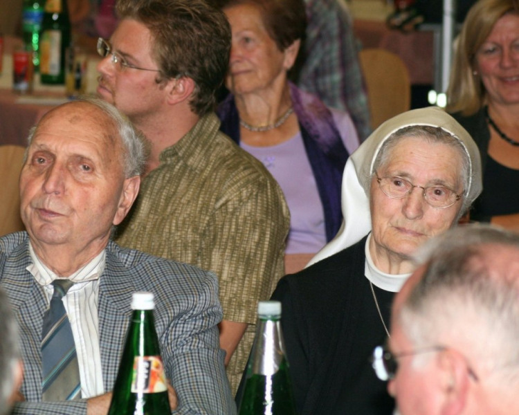 Mieming-Buch – „Geschichte und Geschichten“