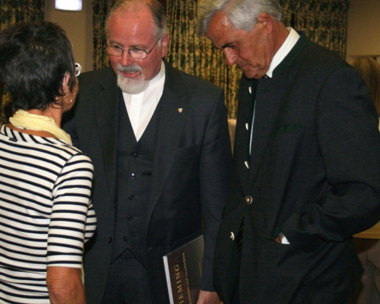 Mieming-Buch – „Geschichte und Geschichten“