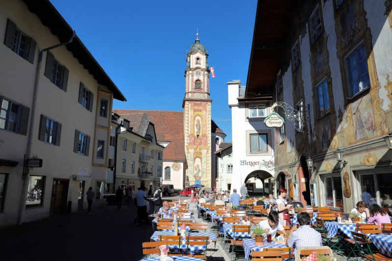 Mittenwald – Geigenbauer, Maskenschnitzer und Lüftlmaler