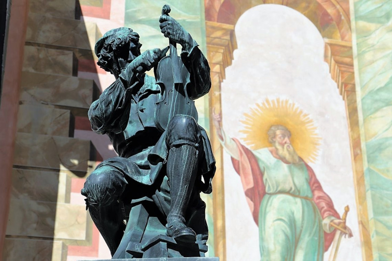 Mittenwald – Geigenbauer, Maskenschnitzer und Lüftlmaler