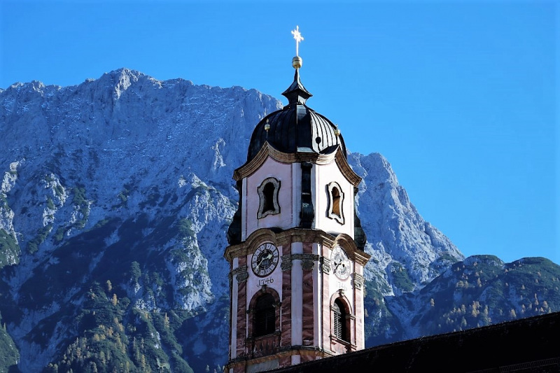 Mittenwald – Geigenbauer, Maskenschnitzer und Lüftlmaler