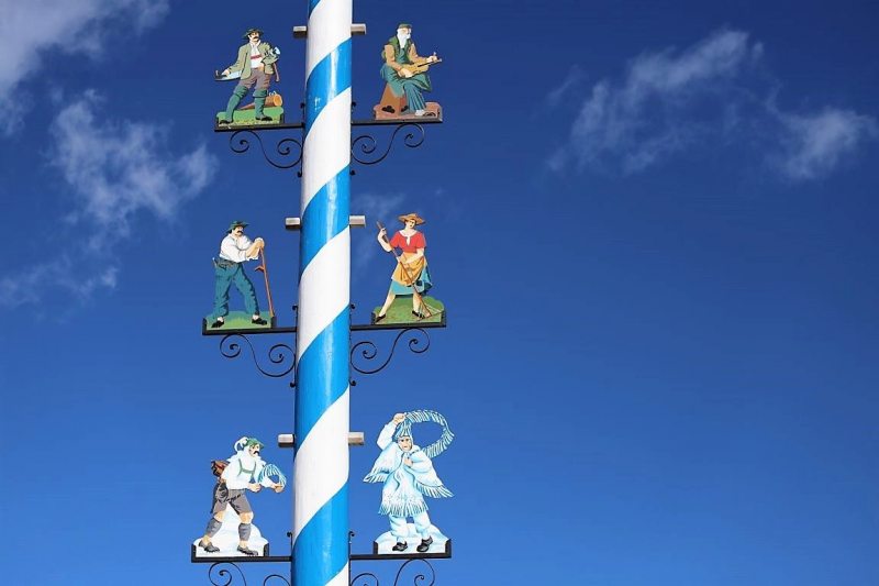 Mittenwald – Geigenbauer, Maskenschnitzer und Lüftlmaler