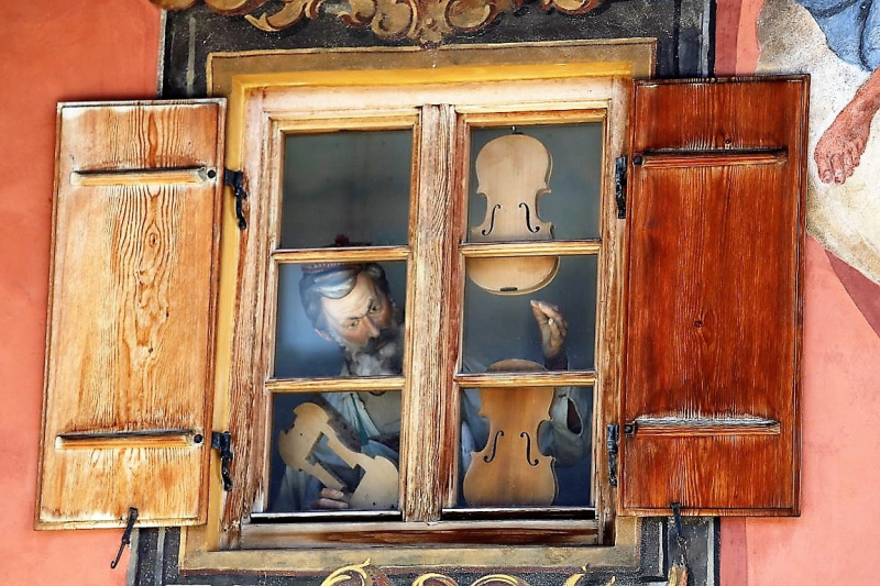 Mittenwald – Geigenbauer, Maskenschnitzer und Lüftlmaler