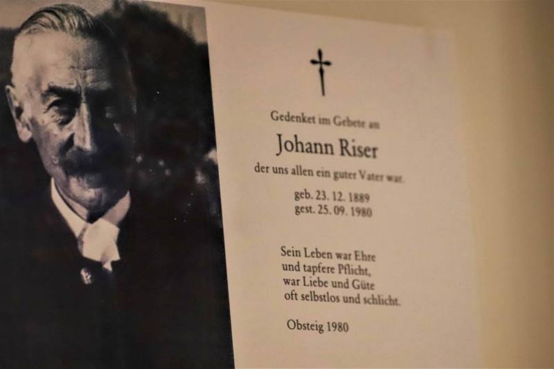 Sterbebilder erzählen – „Tot ist, wer vergessen wird“