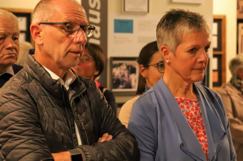 Sterbebilder erzählen – „Tot ist, wer vergessen wird“