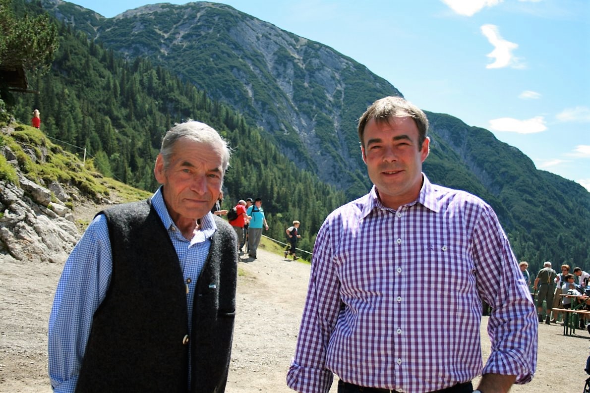 Die Almobleute der Marienbergalm, von links, nach rechts, Hans-Jörg Wett und Benedikt van Staa (Foto: Knut Kuckel)