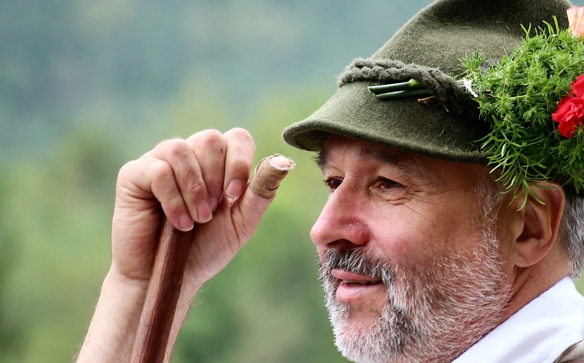 AG Marienbergalpe, Vorbereitungen Almabtrieb. (Foto: Knut Kuckel)