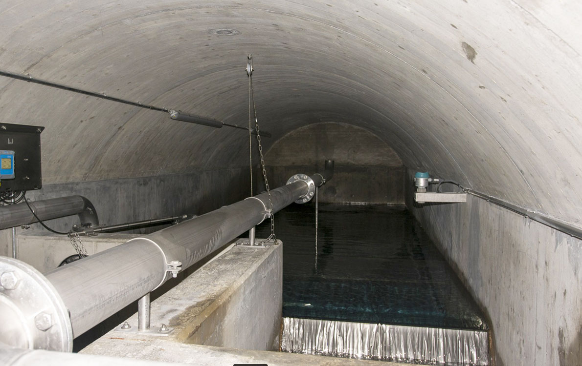 Neue Hochbehälter und zeitgemäße Transportleitungen gehören heute zur Infrastruktur. Derzeit speisen fünf Quellfassungen, zwei Hochbehälter mit einem Fassungsvermögen von 830 m³. (Foto: Andreas Fischer)