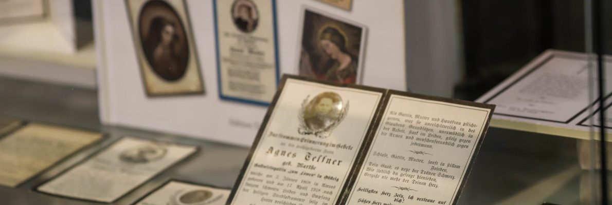 Ausstellung Sterbebilder erzählen (Foto: Knut Kuckel)