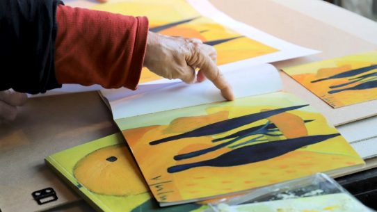 „Eine gelbe Gardaseelandschaft“, wird Veronika Gerber unter ihr nächstes Bild schreiben. (Foto: Knut Kuckel)