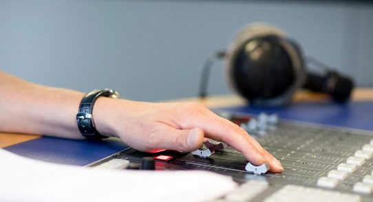 Das hr-Studio Mittelhessen beteiligte sich an einem Pilotprojekt. Als erstes Regionalstudio mit Digitalkonzept. (Foto: Ben Knabe)